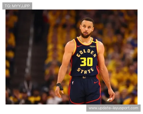 2020年NBA复赛：库里复出表现抢眼，带领勇士冲进季后赛圈层，展现恢弘力量